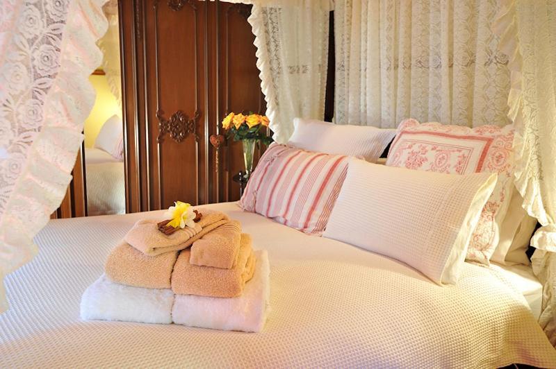 Bed and Breakfast Mary Cards Coach House Olinda Habitación foto
